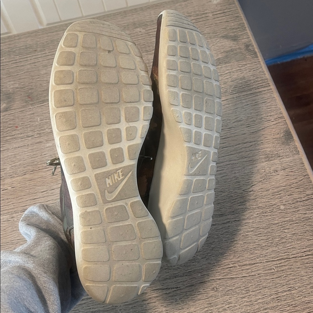 Nike Roshe Run Print ‘Camo’ Sneakers Women's Size 9 - Picture 4 of 6